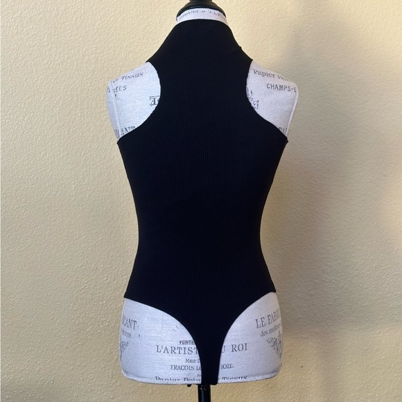 Naked Wardrobe Sleeveless Ribbed Black Mock Neck Bodysuit Size Medium EUC! - Picture 2 of 5